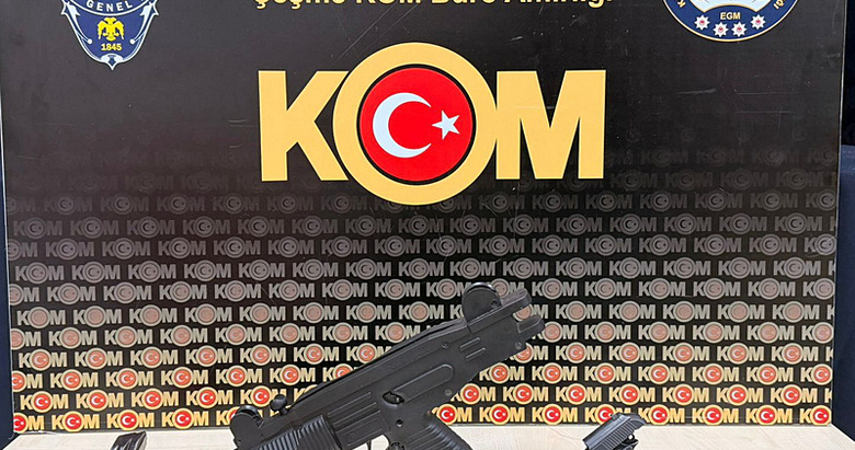 İzmir’de hapis cezasıyla aranan suç örgütü üyesi yakalandı