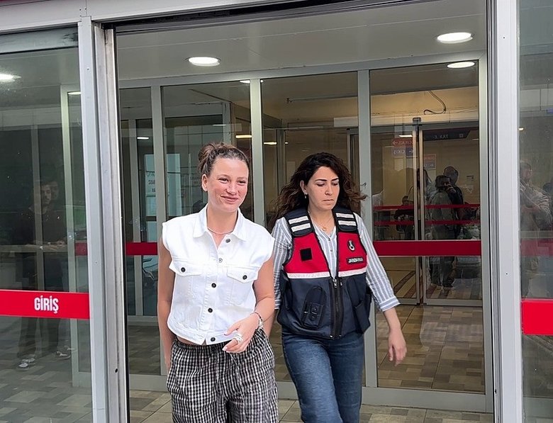 uyusturucu-sorusturmasinda-serenay-sarikaya-gozaltina-alindi-1779703700219.jpeg