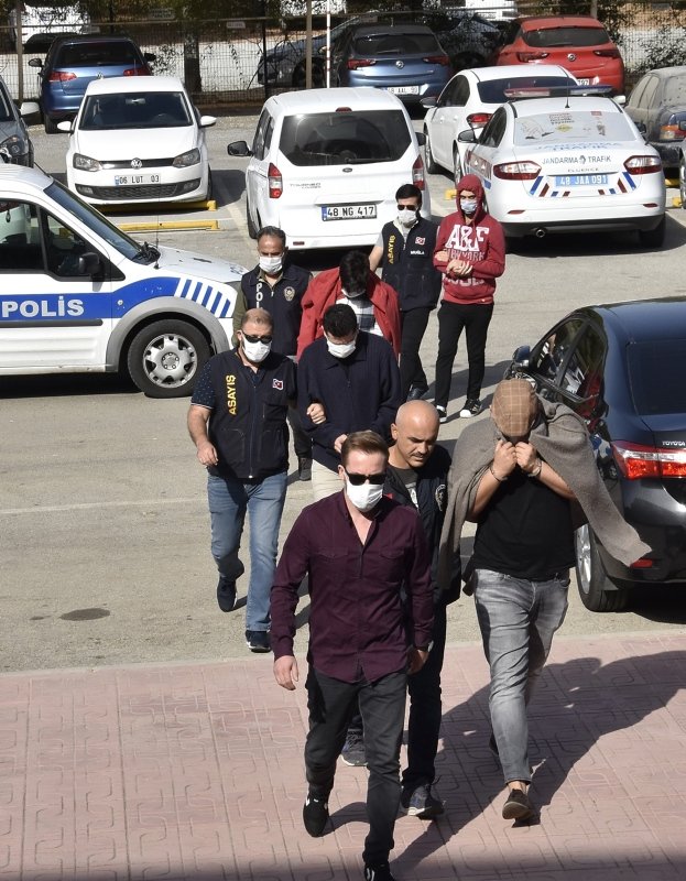 Muğla’da arkadaşlık sitesine üye yapma vaadiyle nitelikli dolandırıcılık iddiası