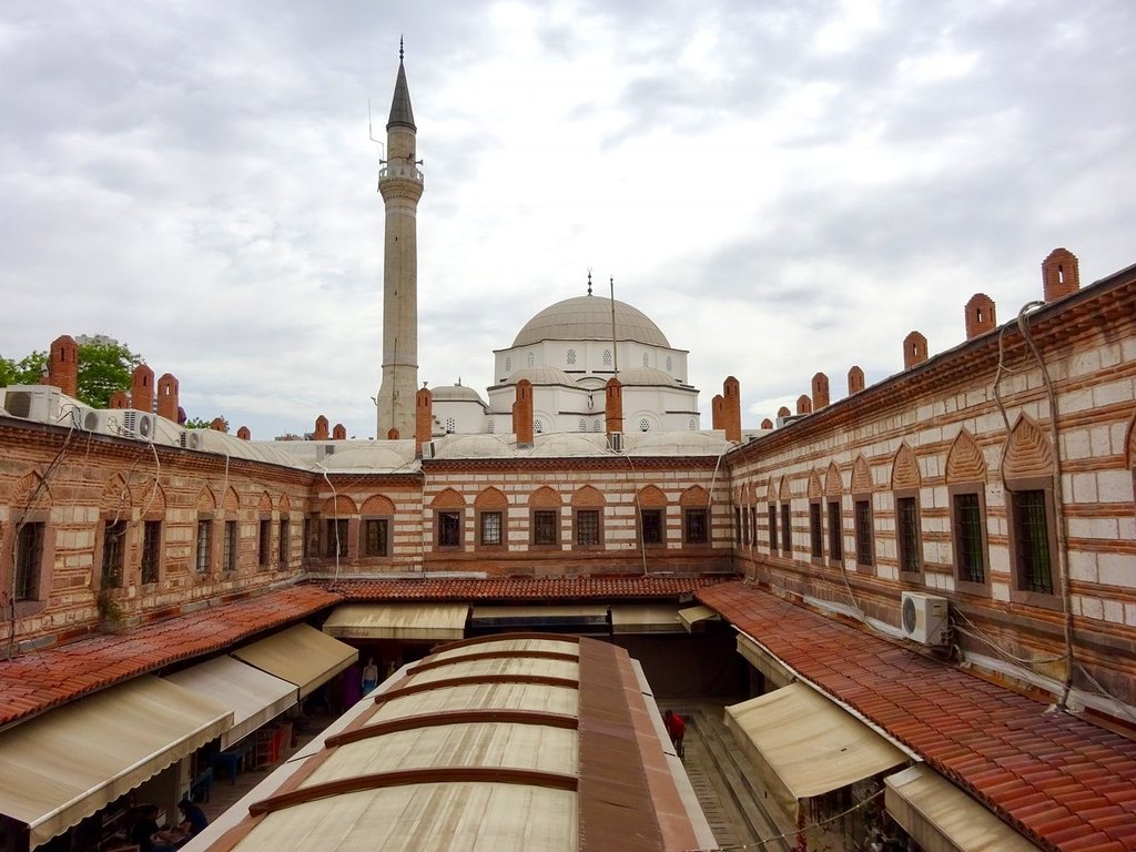 İzmir’de cuma namazı hangi camilerde kılınacak? İşte liste....