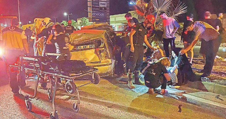 Motosikletten kaçarken beton direğe çarptı