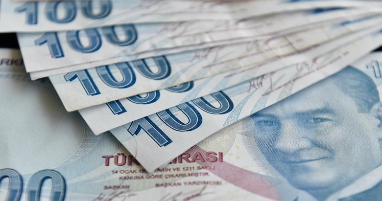 Yaşlı ve engelli aylıkları hesaplara yatırıldı