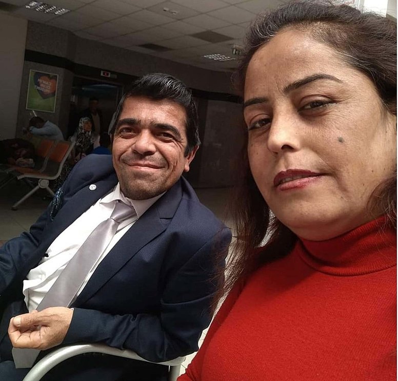 Babasının böbreğiyle yaşayan adam kazada eşiyle birlikte öldü