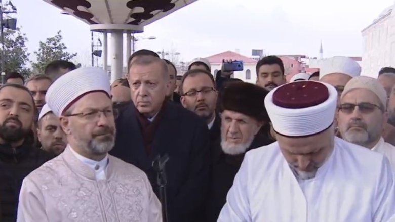 Başkan Erdoğan, Ahmet Vanlıoğlu’nun cenaze törenine katıldı