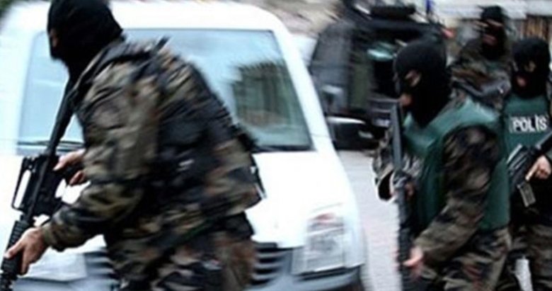 İzmir’de eylem hazırlığındaki PKK’lılar yakalandı