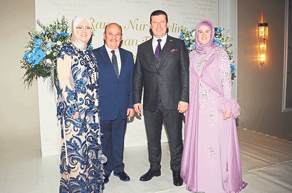 Evlilik yolunda ilk adımı attılar