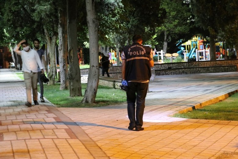 İzmir’de pompalı tüfekle saldırı: 1 ölü, 1 yaralı
