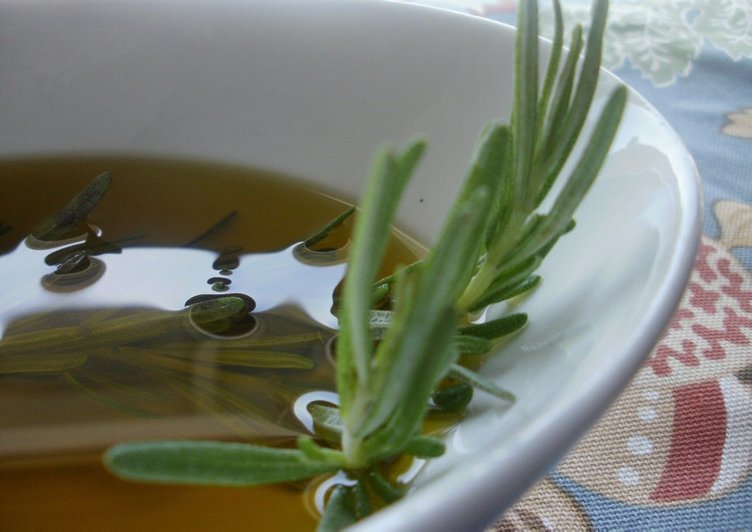 Biberiye yağı ne işe yarar? Biber yağının faydaları nelerdir?