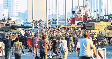 FETÖ’cü komutanlar askerleri vurdu