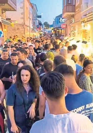 Alaçatı kilitlendi!