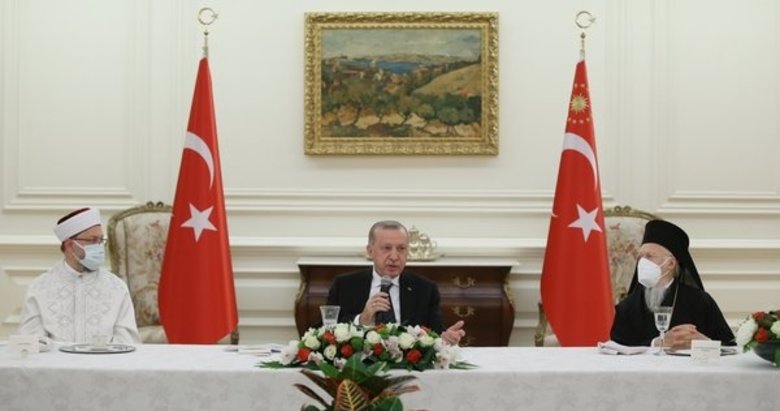 Başkan Erdoğan, azınlık cemaat temsilcileriyle iftarda bir araya geldi
