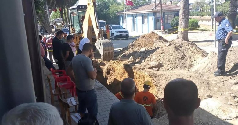 İzmir’de altyapı çalışmaları sırasında küp ve seramik parçaları bulundu