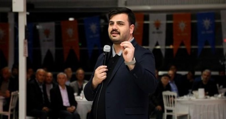 AK Partili İnan’dan Soyer’e inşaat çıkışı: Malzeme çalarak tarihe geçtiniz