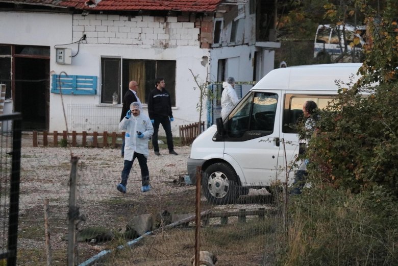 Denizli’de acil tıp teknisyeni, öldürdüğü kişiyi köpek çiftliğine gömerken yakalandı