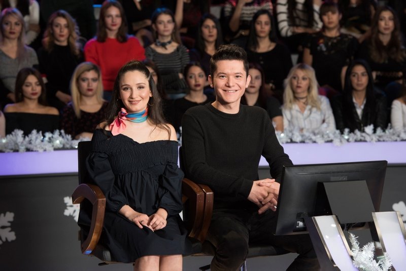 Kirgin Cicekler In Guney I Arif Diren Bakin Nereliymis