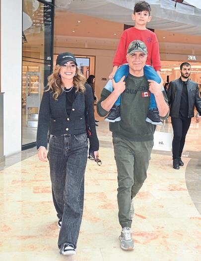 Ünlüler alışverişte