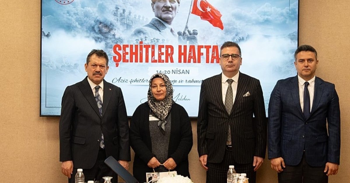 14-22 NİSAN ŞEHİTLER HAFTASI | İzmir Adliyesi’nde şehit yakınları ağırlandı