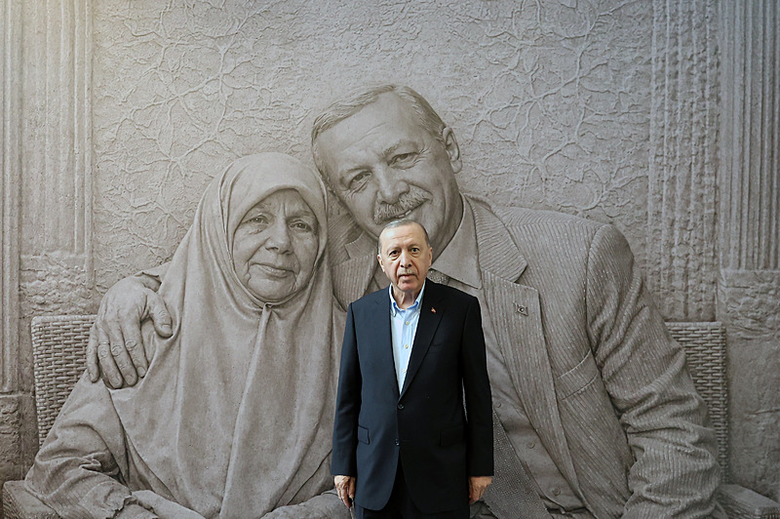 Başkan Recep Tayyip Erdoğan: Bizim siyasi polemikle içi boş tartışmalarda işimiz yok. Bizim gündemimizde Türkiye var