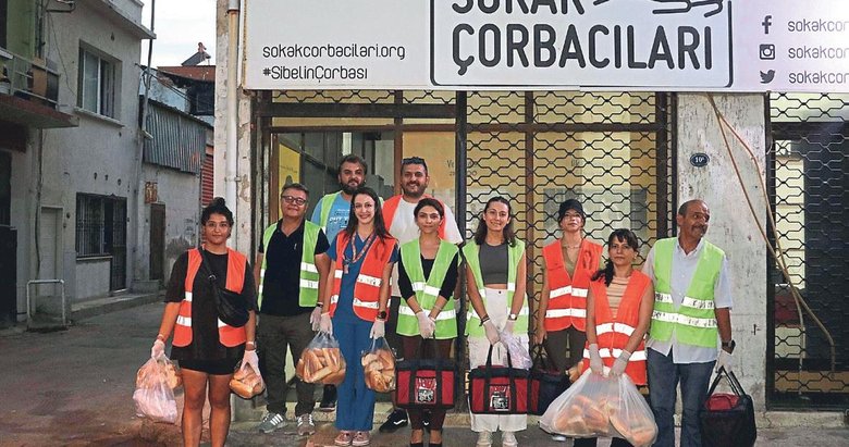 Sibel’in çorbası yürekleri ısıtıyor