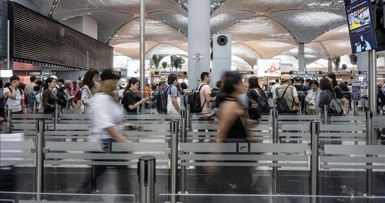 Hava yolunu ocak-mayıs döneminde 85,4 milyon yolcu kullandı