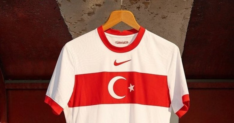 A Milli Takım’ın yeni formaları görücüye çıktı!