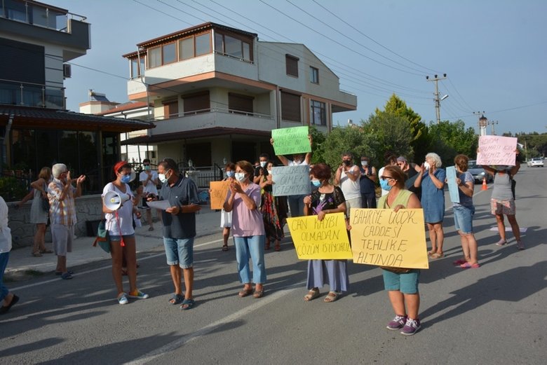 Dikili’de mahalleliden CHP’li belediyeye tepki!