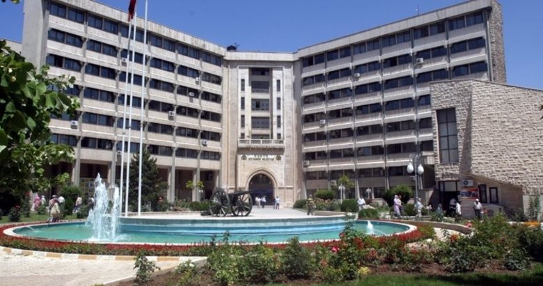 Konya Büyükşehir Belediyesi 19 Zabıta Memuru alacak