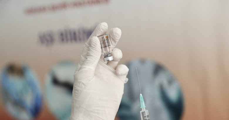Bilim Kurulu üyesi Ünal’dan mutasyonlu virüs açıklaması: Aşı Haziran’da devreye girebilir