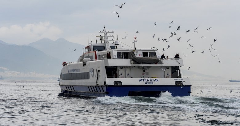 İzmir-Foça gemi seferleri ne kadar?
