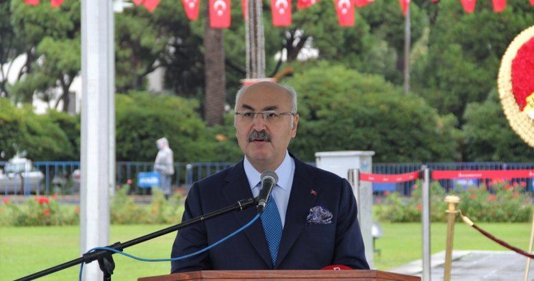 İzmir Valisi Köşger’in koronavirüs testi pozitif çıktı
