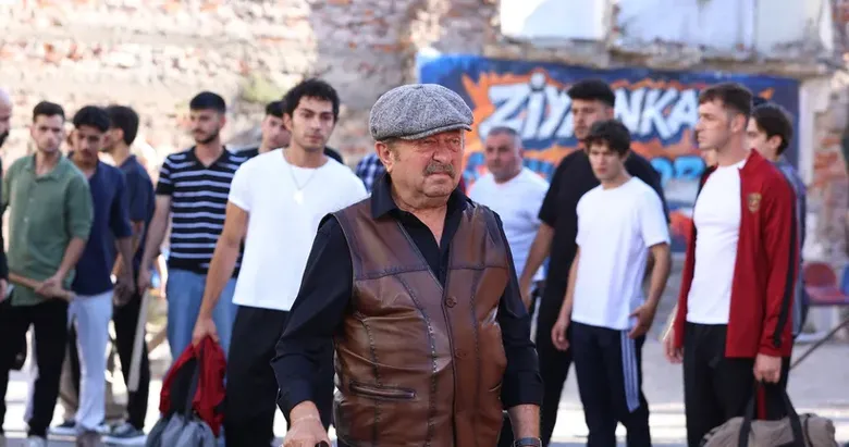 Usta oyuncu Erkan Can ‘Altı Üstü İstanbul’da