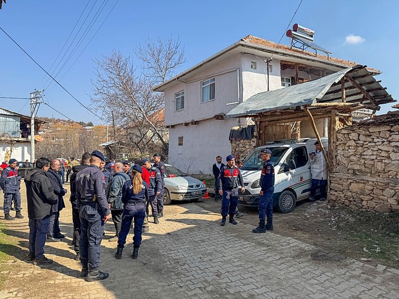 Uşak’ta komşusu tarafından vurulan 2 kişi öldü