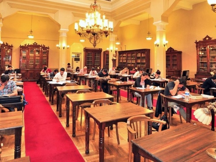 Türkiye’nin ilk ‘Milli Kütüphanesi’ İzmir’de 112 yıldır ayakta
