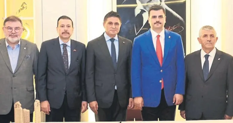 Cumhur İttifakı heyetinden Aliağa Belediyesi’ne ziyaret