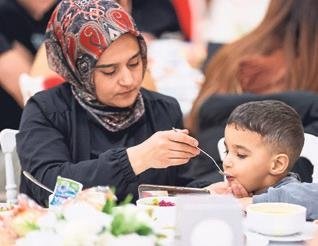 İzmir’de şehit aileleri ve gaziler için iftar yemeği