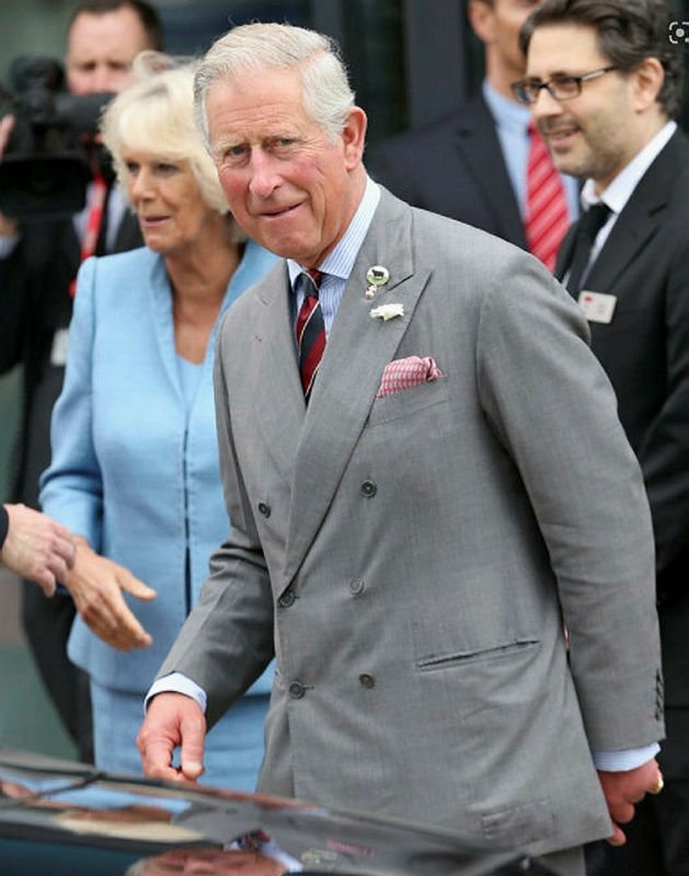 Kraliçe öldü Prens Charles Kral oldu