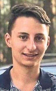 Kız arkadaşının gözleri önünde boğuldu