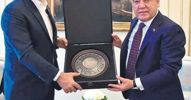 Böcek: Ekrem İmamoğlu 15 milyon euro istedi
