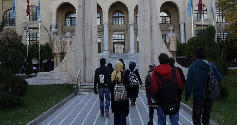 Öğrenciler yerleştikleri üniversitelere 2 Eylül’e kadar kayıt yaptırabilecek