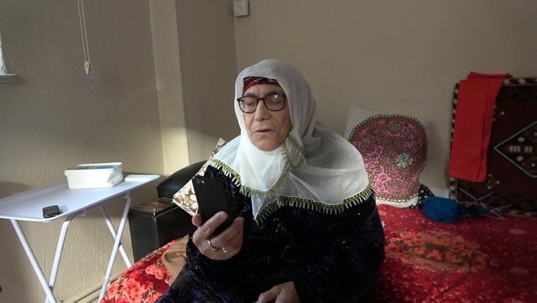 Evden çıkamayan yaşlılar akıllı telefon satışlarını artırdı