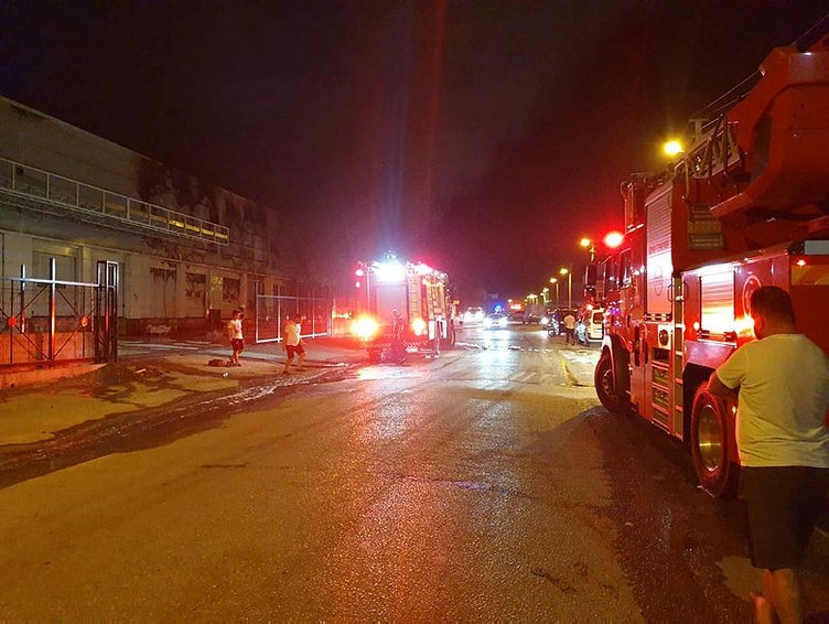 İzmir’de alevli gece! Fabrika yangınları korkuttu