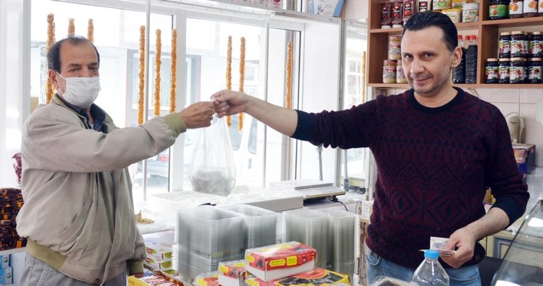 Manisa’ya özgü ’Ramazan sucuğu’ halkın vazgeçilmez lezzetleri arasında