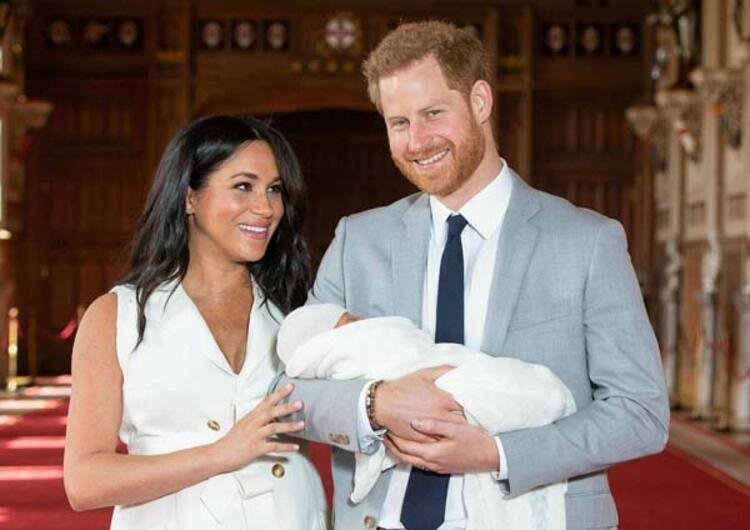 Prens Harry ve eşi kraliyeti bırakıyor