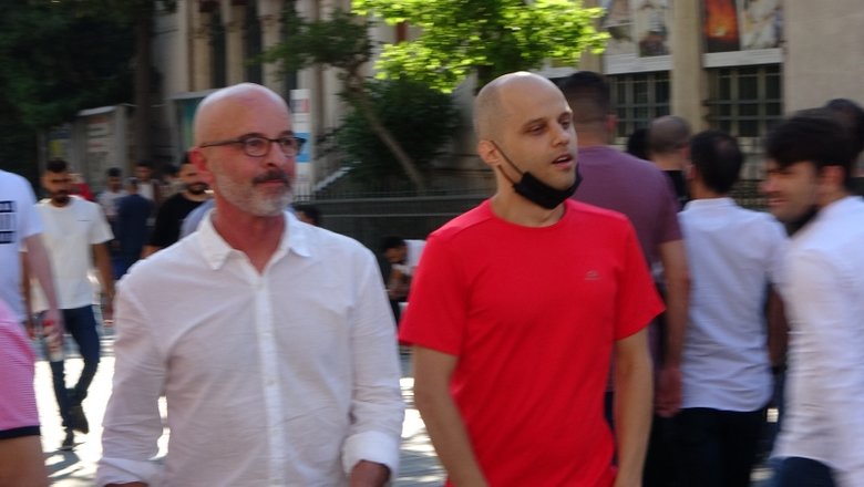 İstiklal Caddesi adeta pandemi öncesi günlerine döndü!