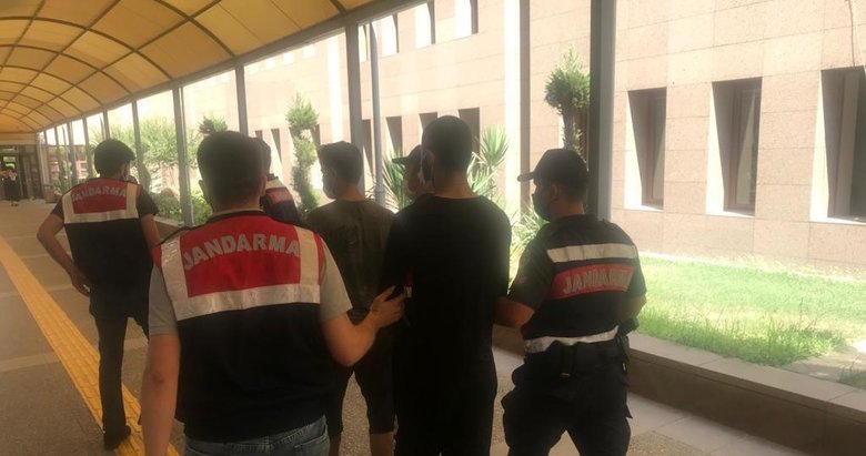 İzmir’de mevsimlik işçilerin arasında çalışan 2 YPG’li terörist yakalandı