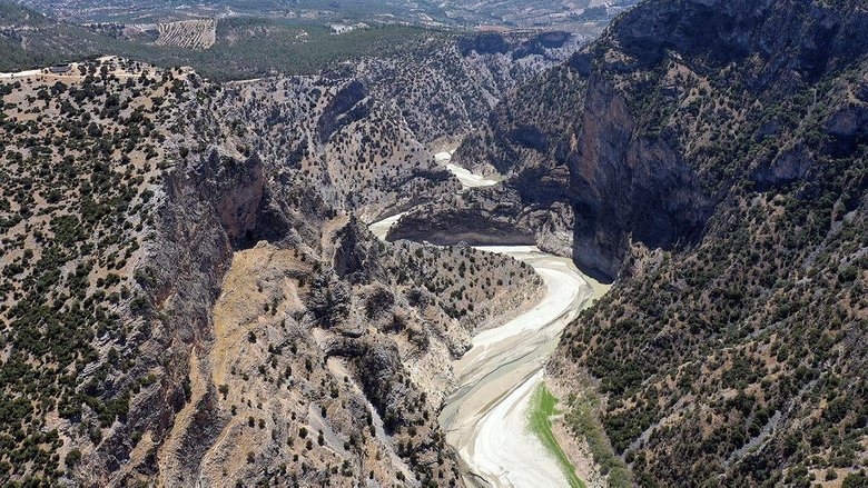 Aydın’daki Arapapıştı Kanyonundaki sular kuraklık nedeniyle çekildi