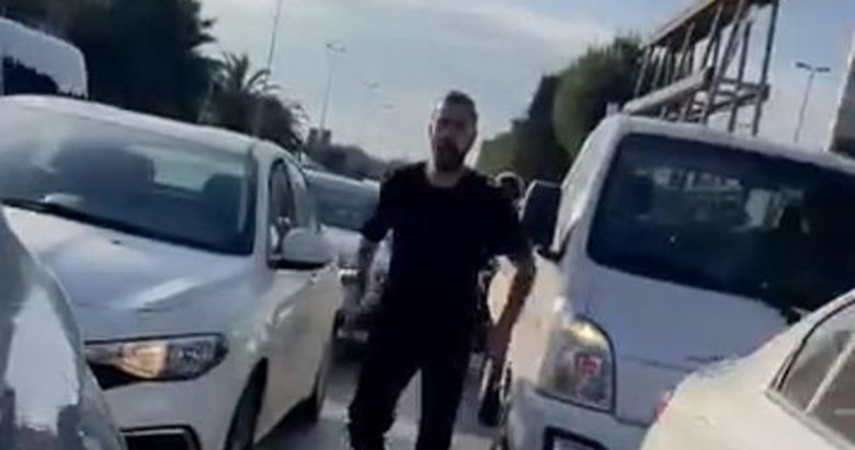 Görüntüler yine Maltepe’den! Trafikte tartıştığı kadın sürücüye çocuklarının yanında dehşeti yaşattı