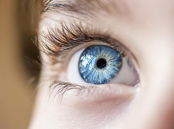 Mavi gözlü insanlar hakkında bilmeniz gerekenler