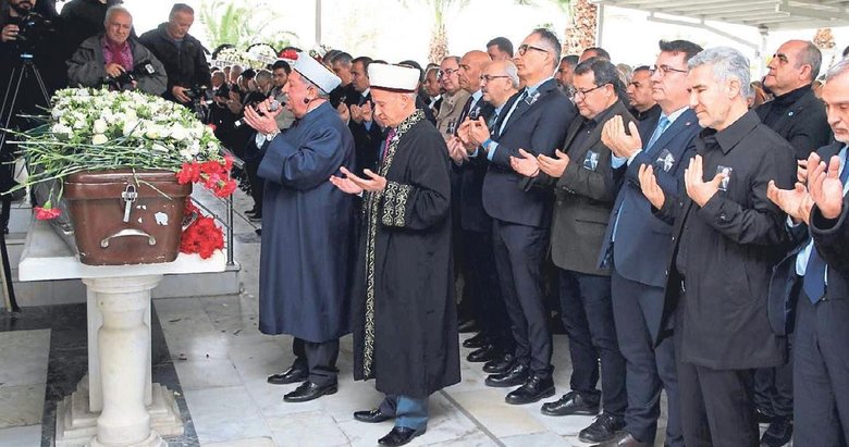 Op. Dr. Zafer Beken son yolculuğuna uğurlandı