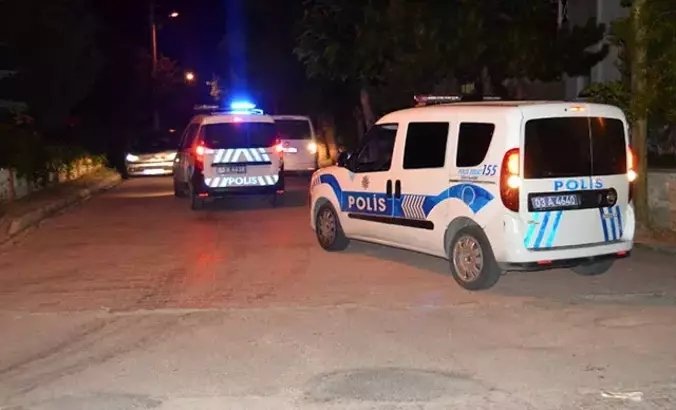 İzmir’de silah kaçakçısına operasyon